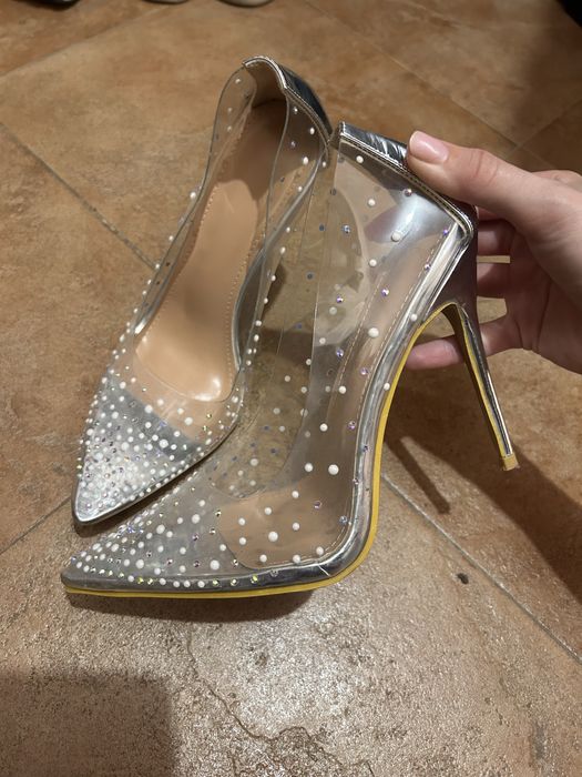 Силиконови обувки на ток