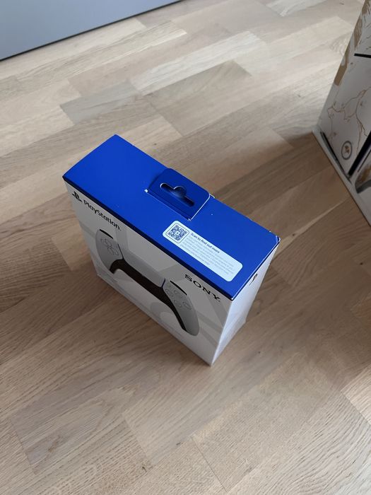 Vând controller Ps5, nou, sigilat