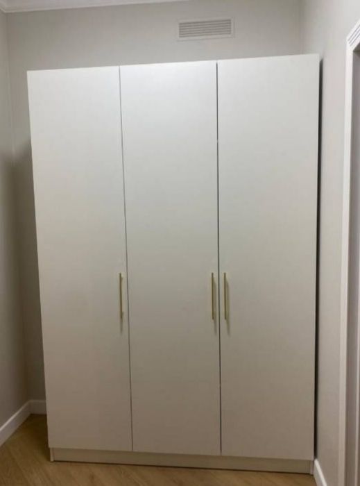 Шкаф для одежды продам