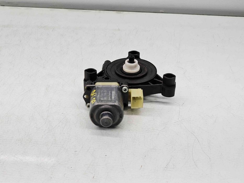 Motoras geam dreapta spate Skoda Superb III Combi (3V5) [Fabr 2015-202
