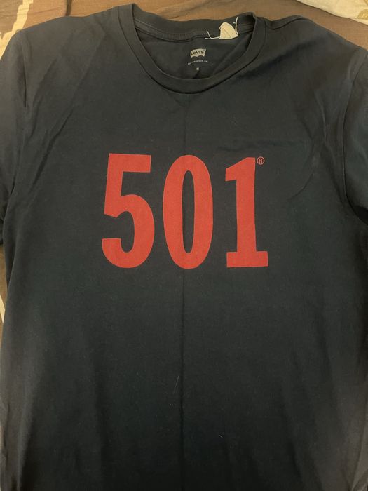 Мъжки маркови тениски, втора употреба