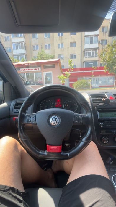 Volkswagen Golf  V - 1.9 TDI 2009 (pachet GTI)