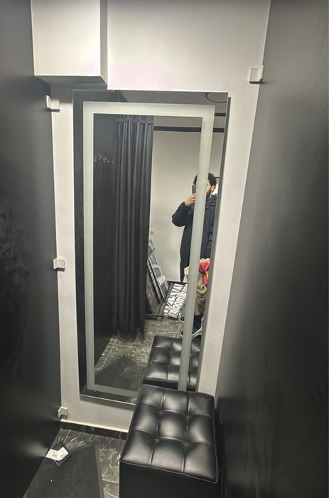 Зеркало продается