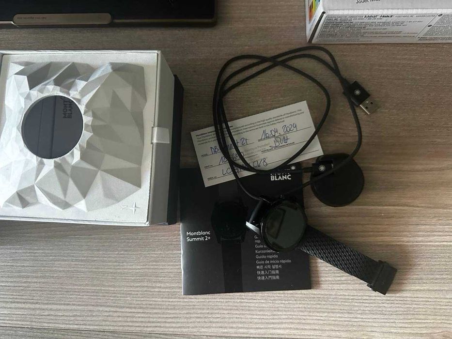 Montblanc Summit 2+ Smartwatch ЧИСТО НОВ!