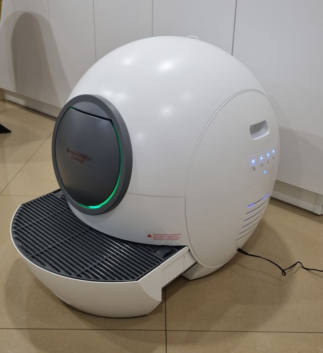 Litiera Smart cu Sistem de Curatare Automata pentru Pisici