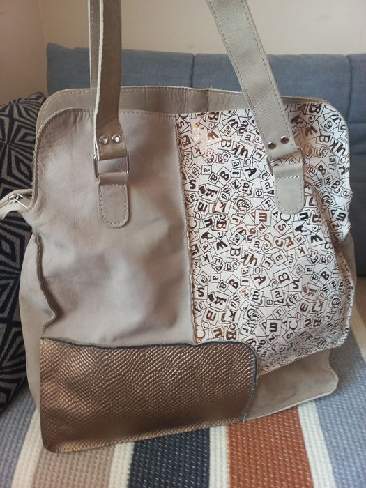 Чанта от естествена кожа бежево +златисто