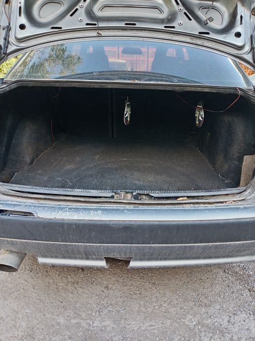 Audi 80 B4 2.0 Моно