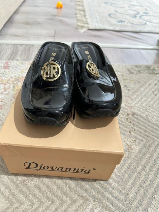 Продам кожаную обувь