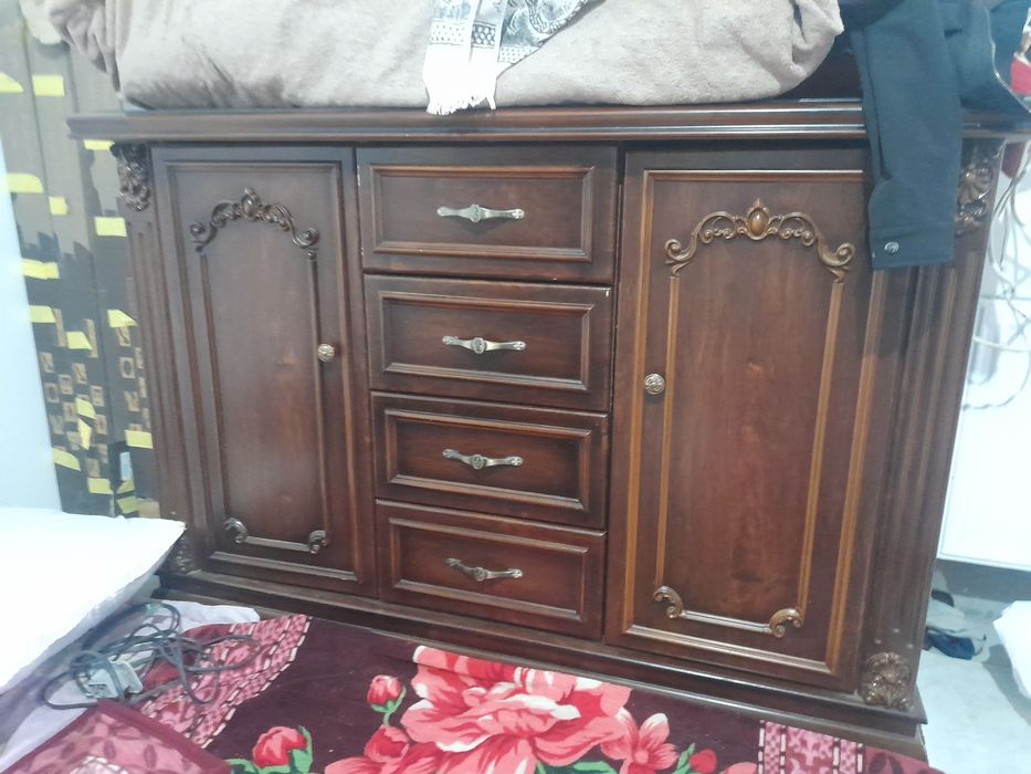 Zal mebel sotiladi.650y.e