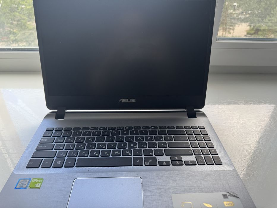 Ноутбук Asus серый