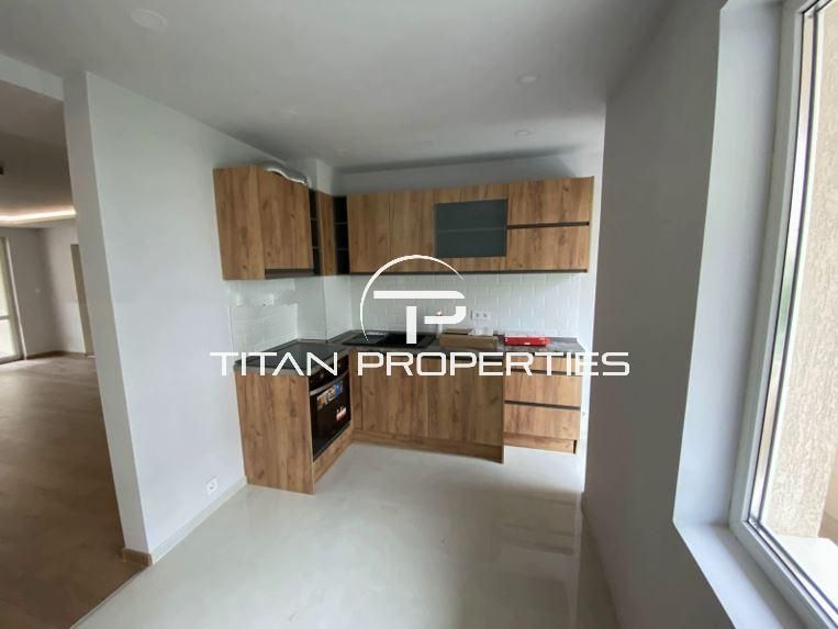 Дава се под наем Офис в Варна, Възраждане 1 - 125 кв.м за 600 € - Снимка #5