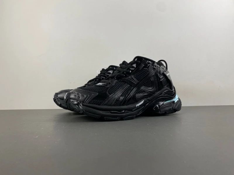 Balenciaga Runner Led