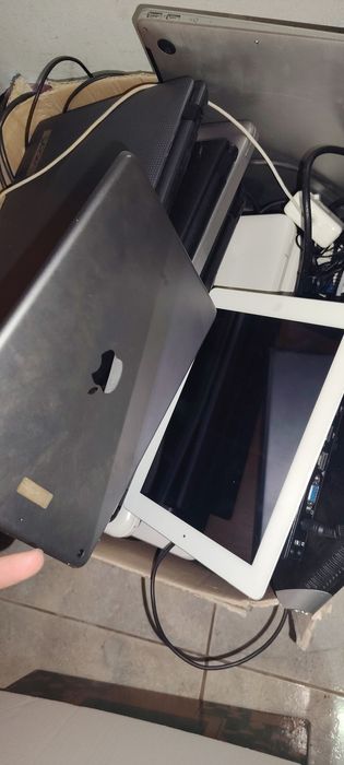 Laptopuri încărcătoare