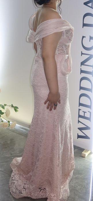 вечерние платья.