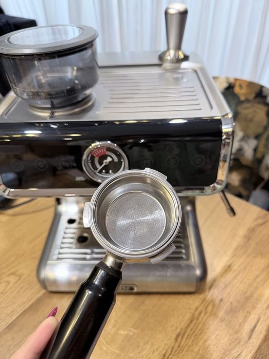 Професионална еспресо машина BEEM с вградена мелачка