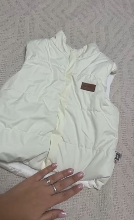 Курточки и безрукавка