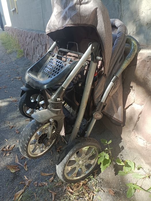 Продам детскую коляску
