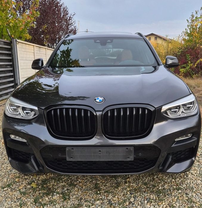 BMW X3 M-PACHET  xDrive 2.0d /Panoramic/Head-up/Harman Kardon/Faruri Adaptive