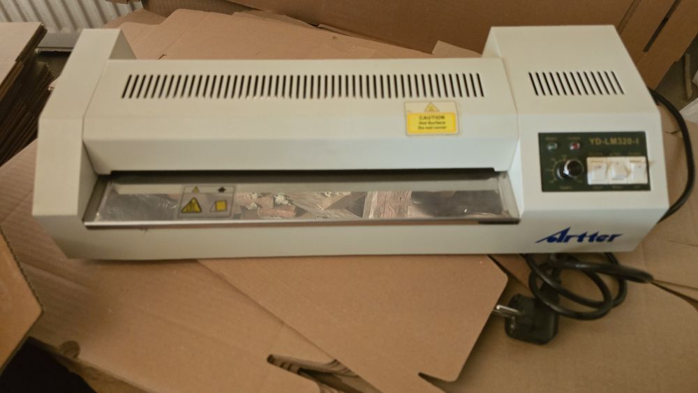 Laminator A3+ 4 role