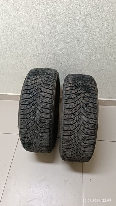 Зимние бу шины продаю