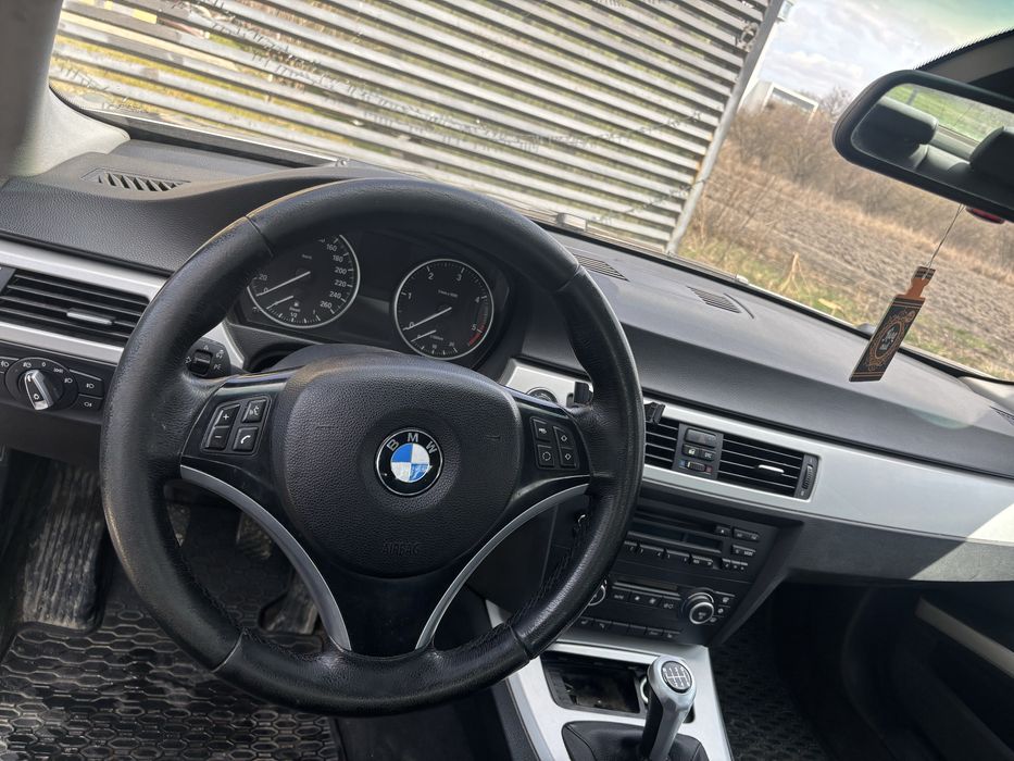 BMW 3 Series 2009 — imagine 4