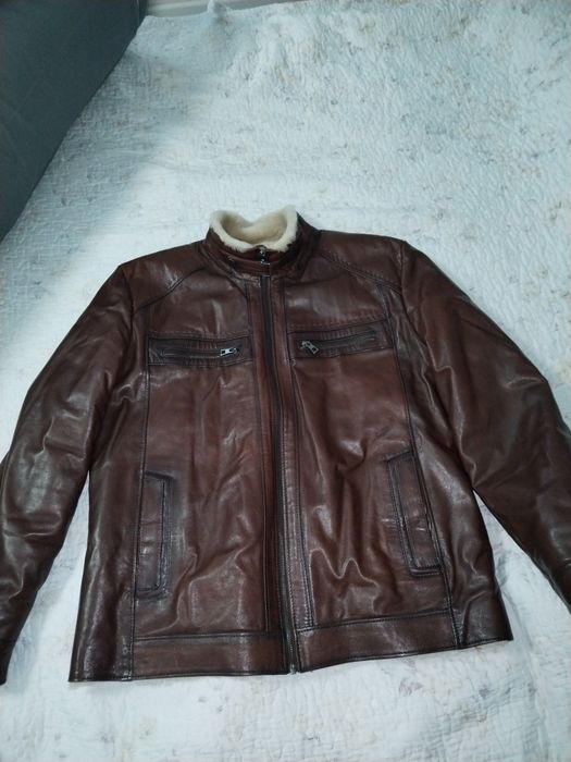 Продам новую кожаную куртку.