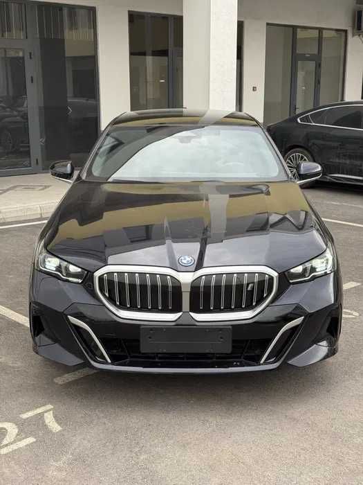 BMW I-5 50l naqd va halol nasiya
