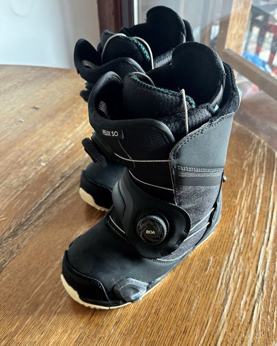Boots Step On Burton Felix