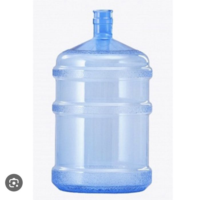 Бутыль с водой фото Бутыль с водой фото