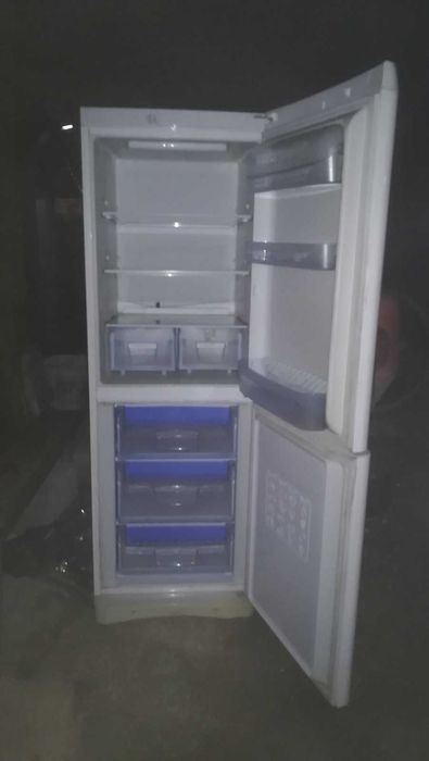 Хладилник Индезит