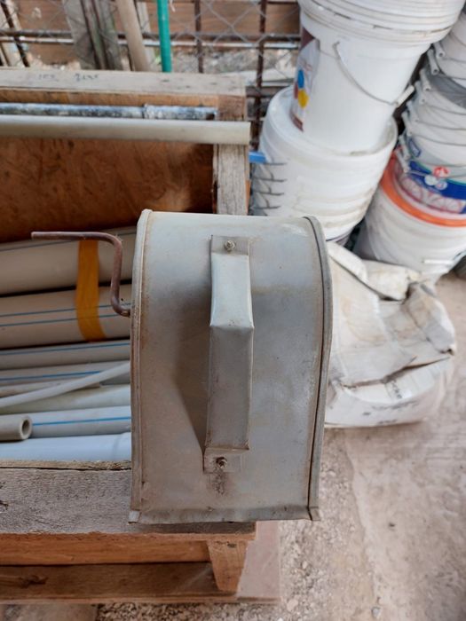 Механический разбрасыватель