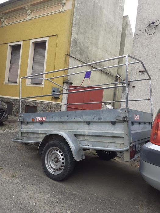 Vând Remorcă recent înmatriculată