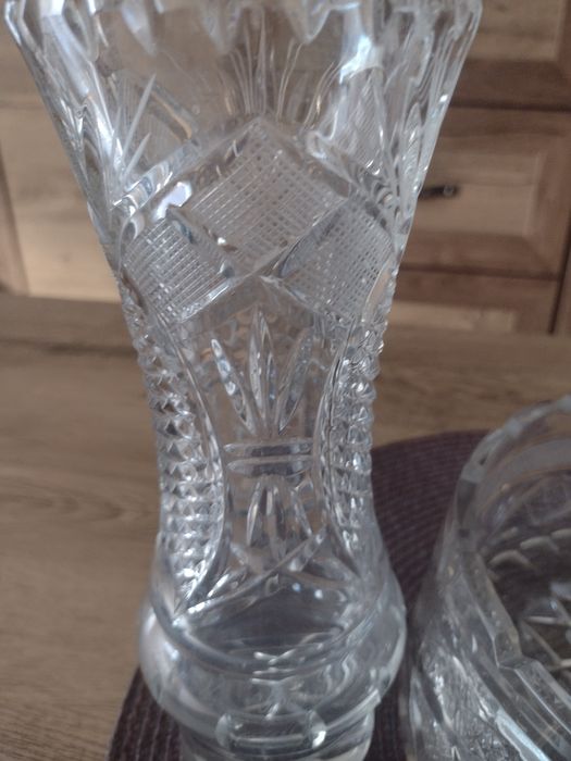 Комплект от кристална масивна купа и същия декор ваза за плодове и цве