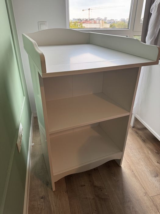 SMAGORA IKEA повивалник/ етажерка в бяло