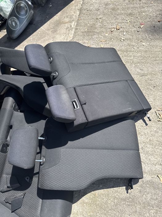 Vand interior f30 cu bancheta rabatabile si incalzire scaune fata
