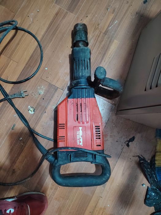 Vând picamar Hilti