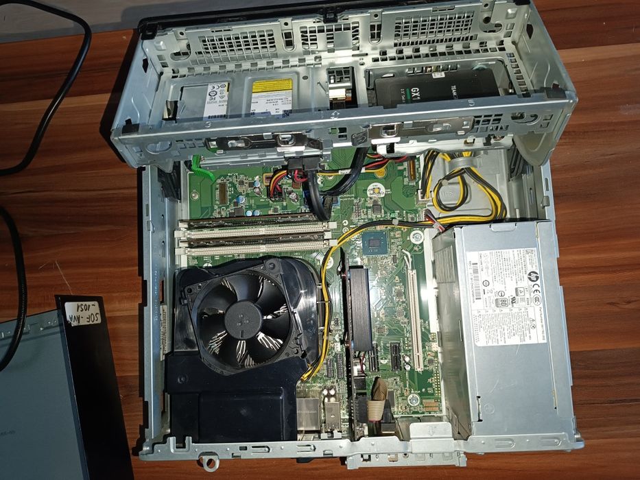 HP Elite desk 800 G3 I5 6500/8gb ddr4/ssd