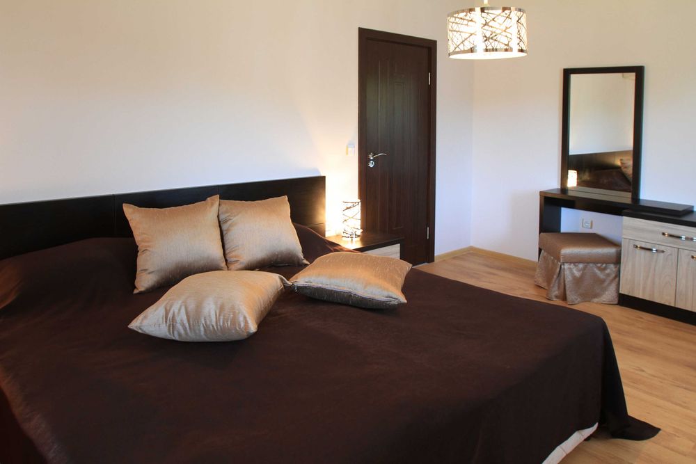 Разкошен пентхаус на първа линия море