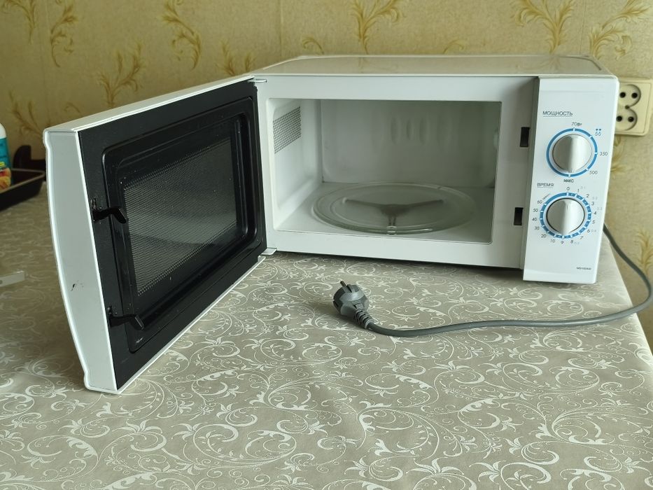 Микроволновая Печь (СВЧ).