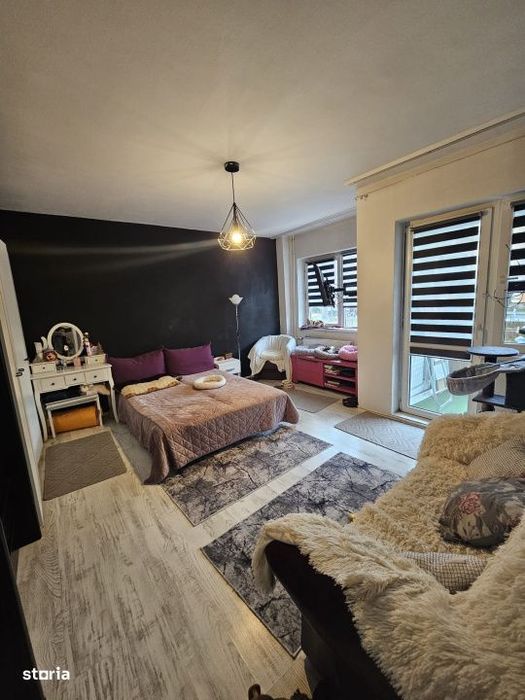 Garsoniera decomandata, 35 mp utili, zona Craiovita Noua