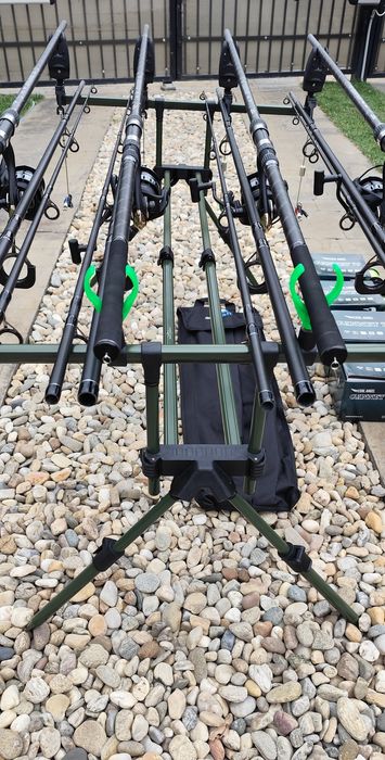 Set Pescuit,4 Lansete 3,90m,4 Mulinete 7000,Rod Pod,Senzori,Swingere