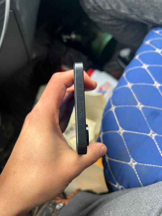 Продам Samsung a17 на 256гб