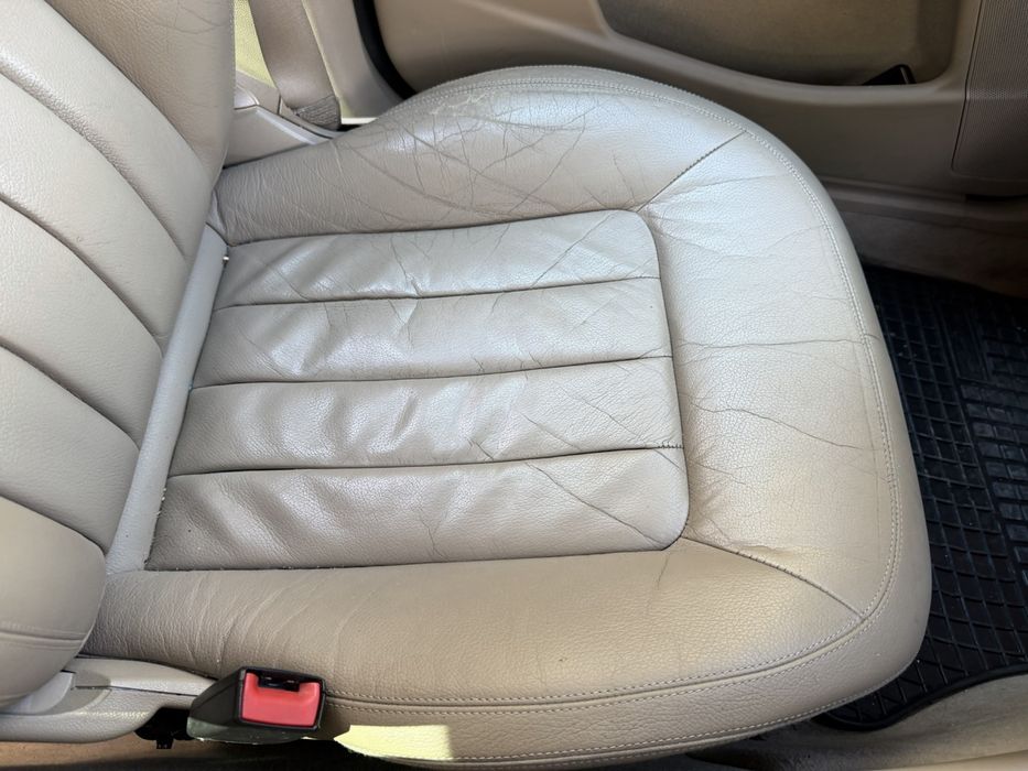 Продавам салон цвят шампанско за Mercedes-Benz W218.  За повече информация, снимки и цена на лично съобщение (ЛС)
