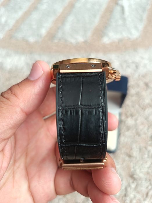 Продам  часы Hublot
