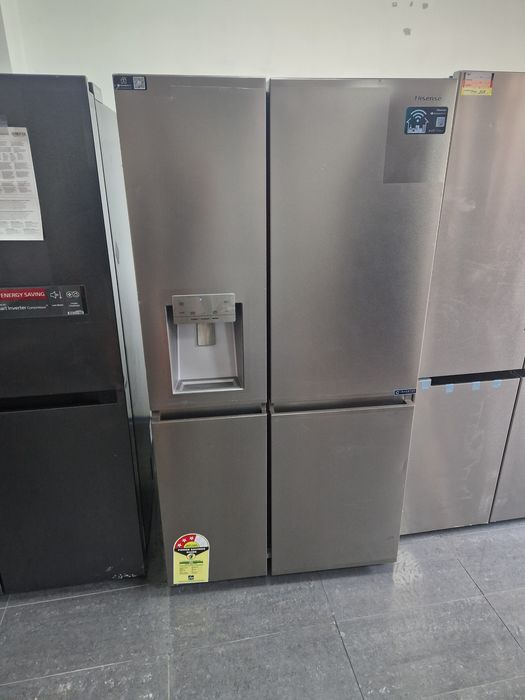 Хладилник Side By Side Hisense Inverter