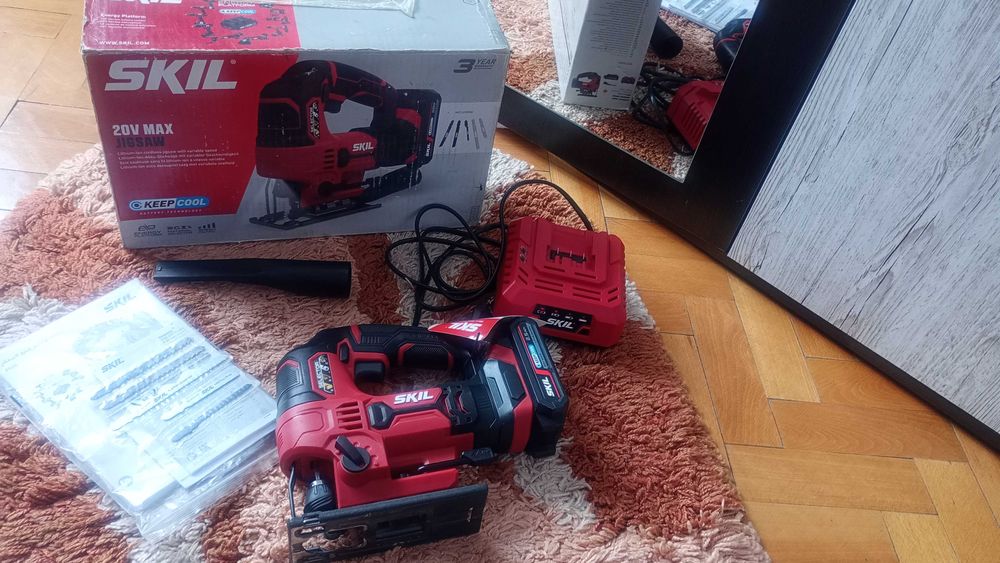 Fierăstrău pendular Skil 3420 20V, acumulator + accesorii –300 lei FIX