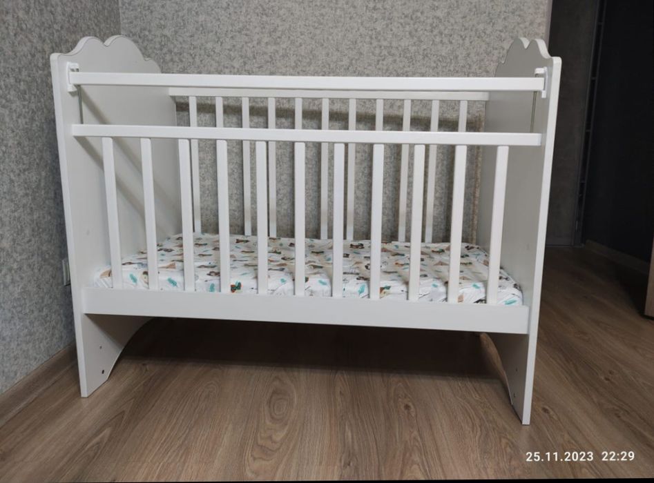 Манеж с матрасом