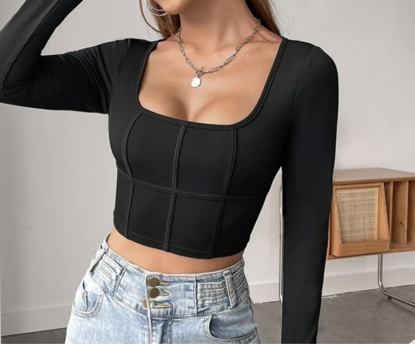 Новя блуза с дълъг ръкав