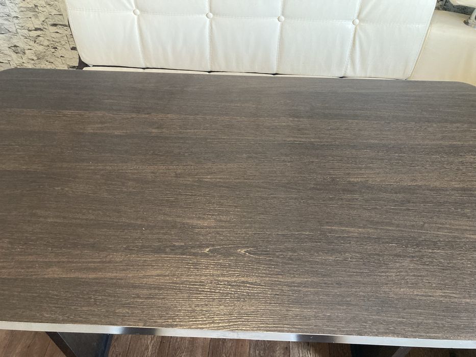 Стол со стульями