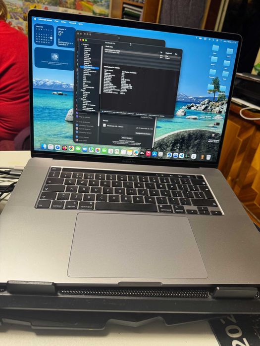MacBook Pro 16 inch 2019 i9 32GB Radeon Pro 5500M 8GB 4TB SSD